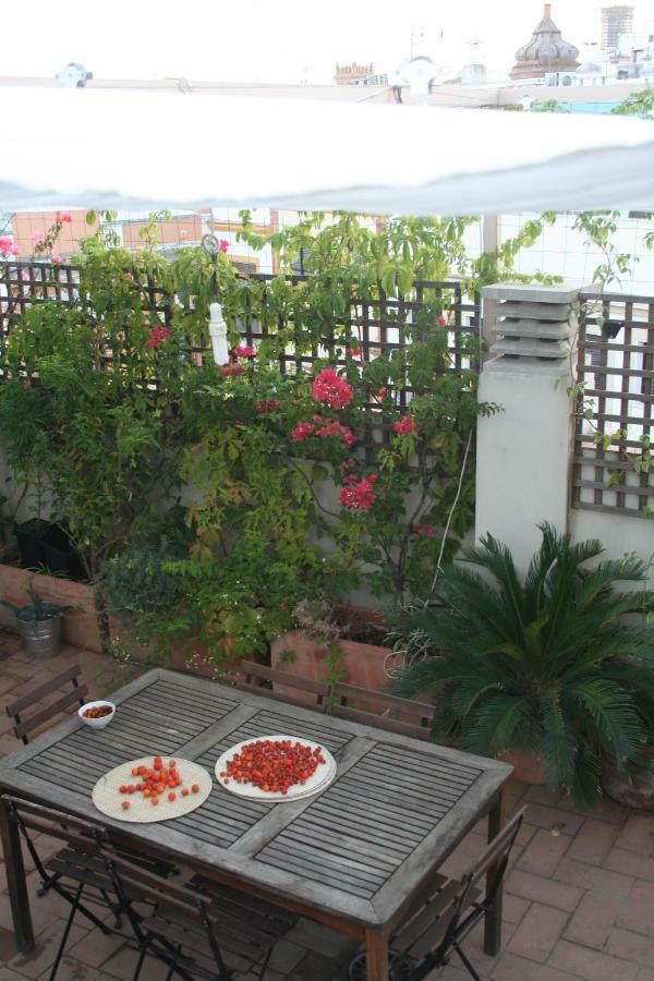 Guest House Europa 12 Севілья Екстер'єр фото